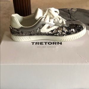 Girls Silver Tretorn shoes